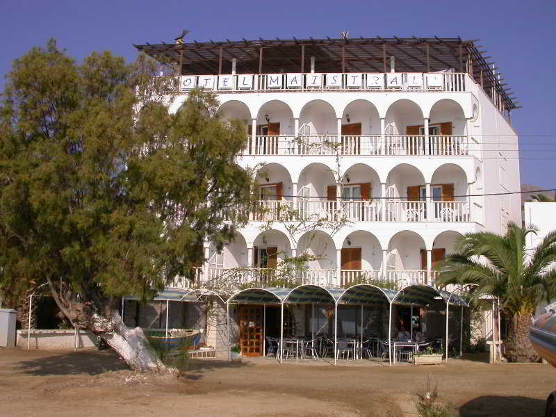 Maistrali Livadi  Extérieur photo