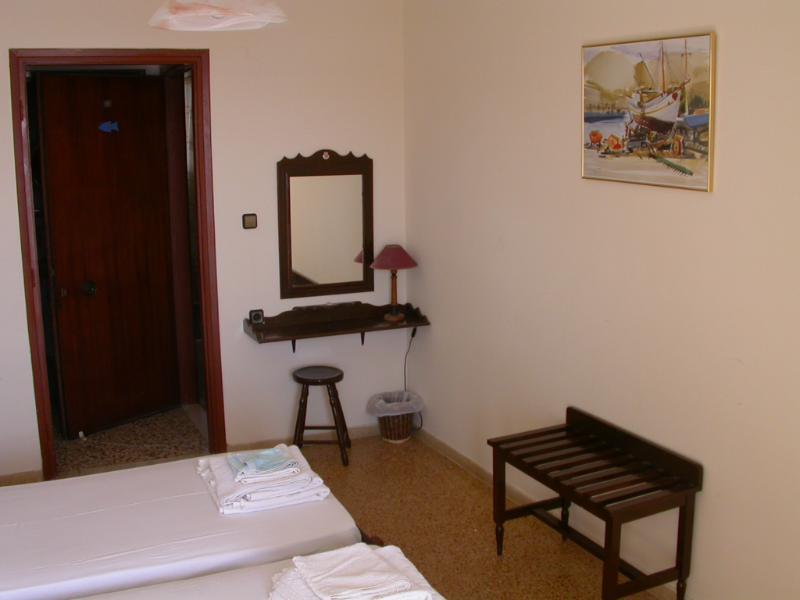 Maistrali Livadi  Extérieur photo